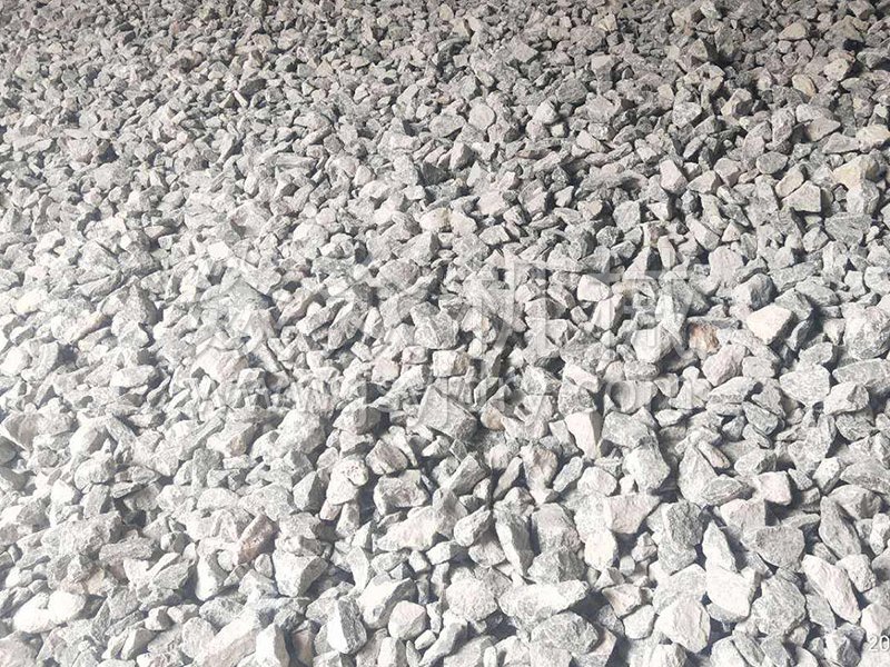 碳酸氢钙烘干后